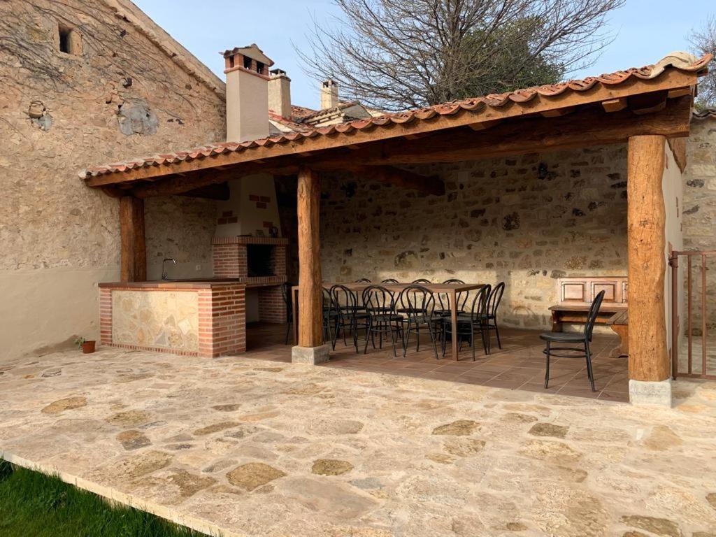 Los Arenales De Arcones Colladillo Exterior photo